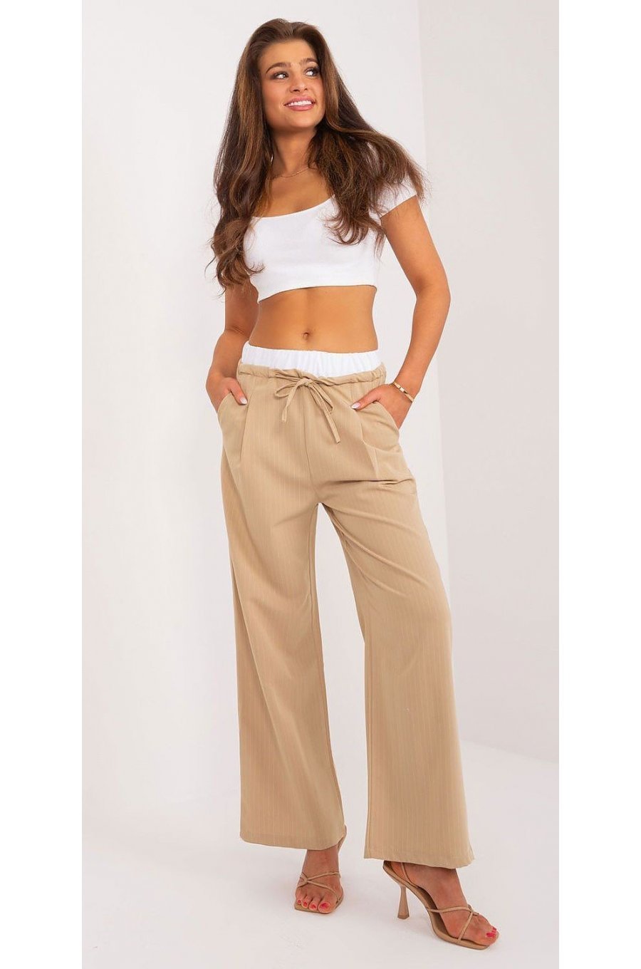 Pantaloni dama evazati, casual, bej light cu dungi subtiri, Cynane Pantaloni dama evazati, casual, bej light cu dungi subtiri, Cynane 2 - jojofashion.ro