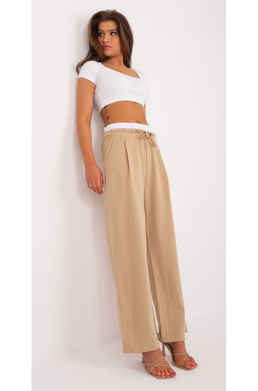 Pantaloni dama evazati, casual, bej light cu dungi subtiri, Cynane Pantaloni dama evazati, casual, bej light cu dungi subtiri, Cynane 3 - jojofashion.ro