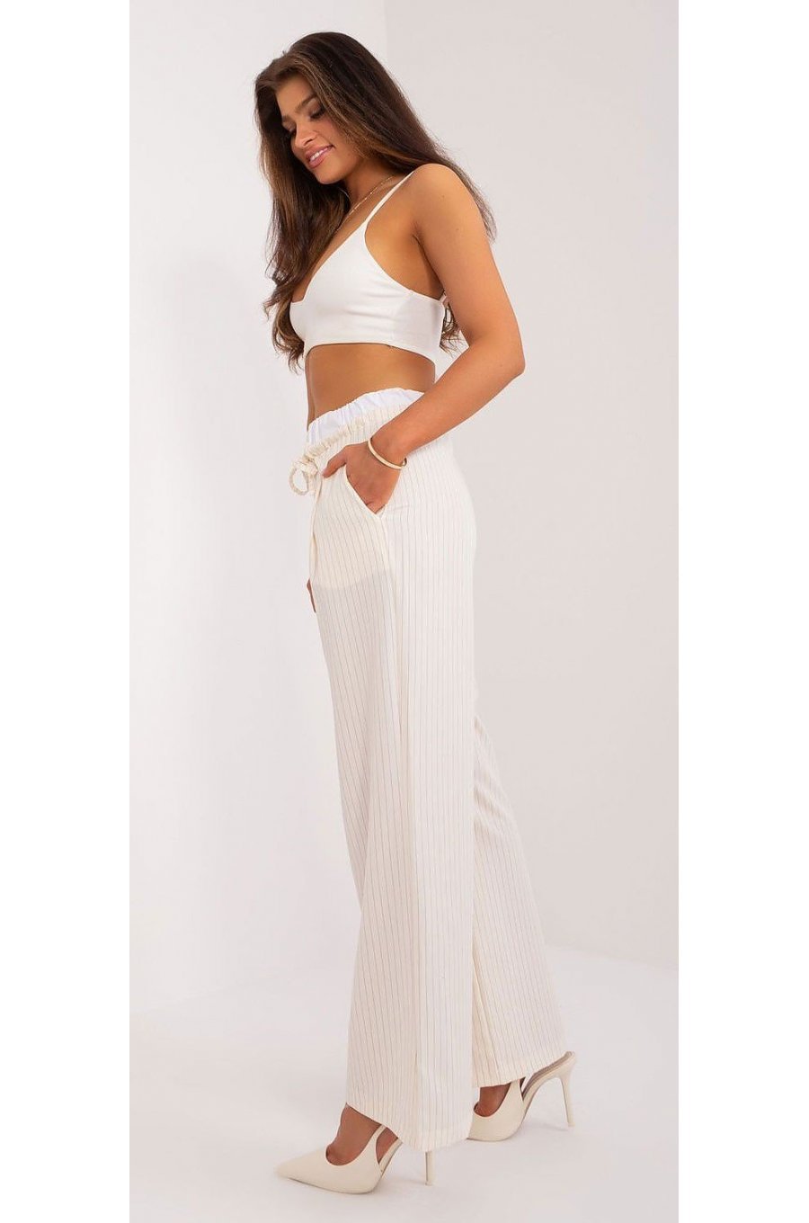 Pantaloni dama evazati, casual, ecru cu dungi subtiri, Cynane Pantaloni dama evazati, casual, ecru cu dungi subtiri, Cynane 3 - jojofashion.ro