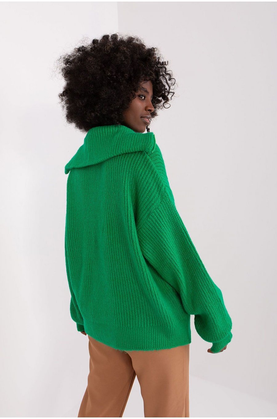 Pulover dama verde, din acril, cu guler inalt si fermoar, Cindy1 Pulover dama verde, din acril, cu guler inalt si fermoar, Cindy1 3 - jojofashion.ro