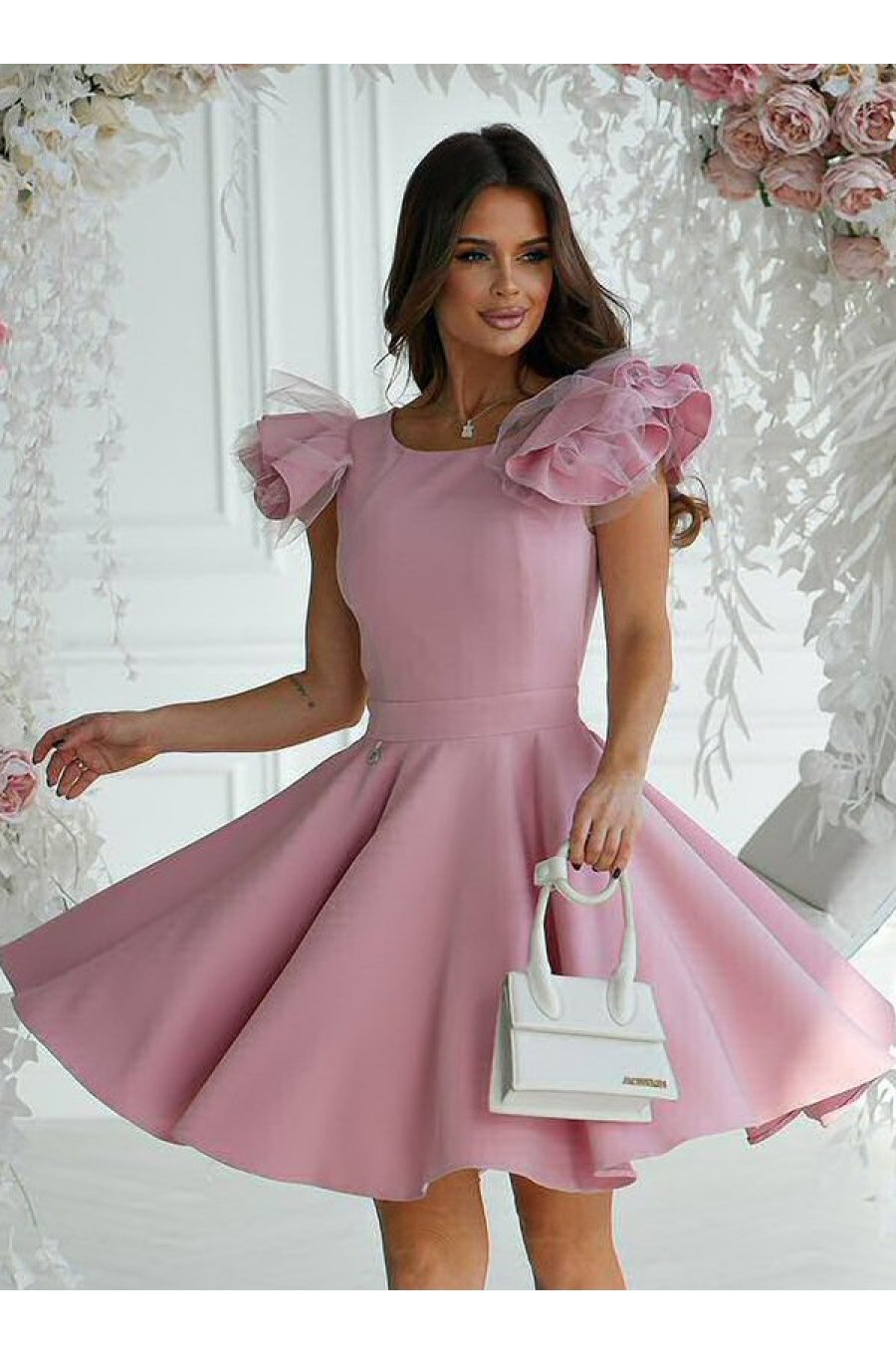 Rochie baby doll scurta, din vascoza, roz prafuit, cu volan la maneca, Samuela 1 - jojofashion.ro