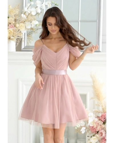 Rochie babydoll scurta roz prafuit din tulle cu umerii goi Cayenne Rochii cununie civila, Rochie babydoll scurta roz prafuit din tulle cu umerii goi Cayenne - jojofashion.ro