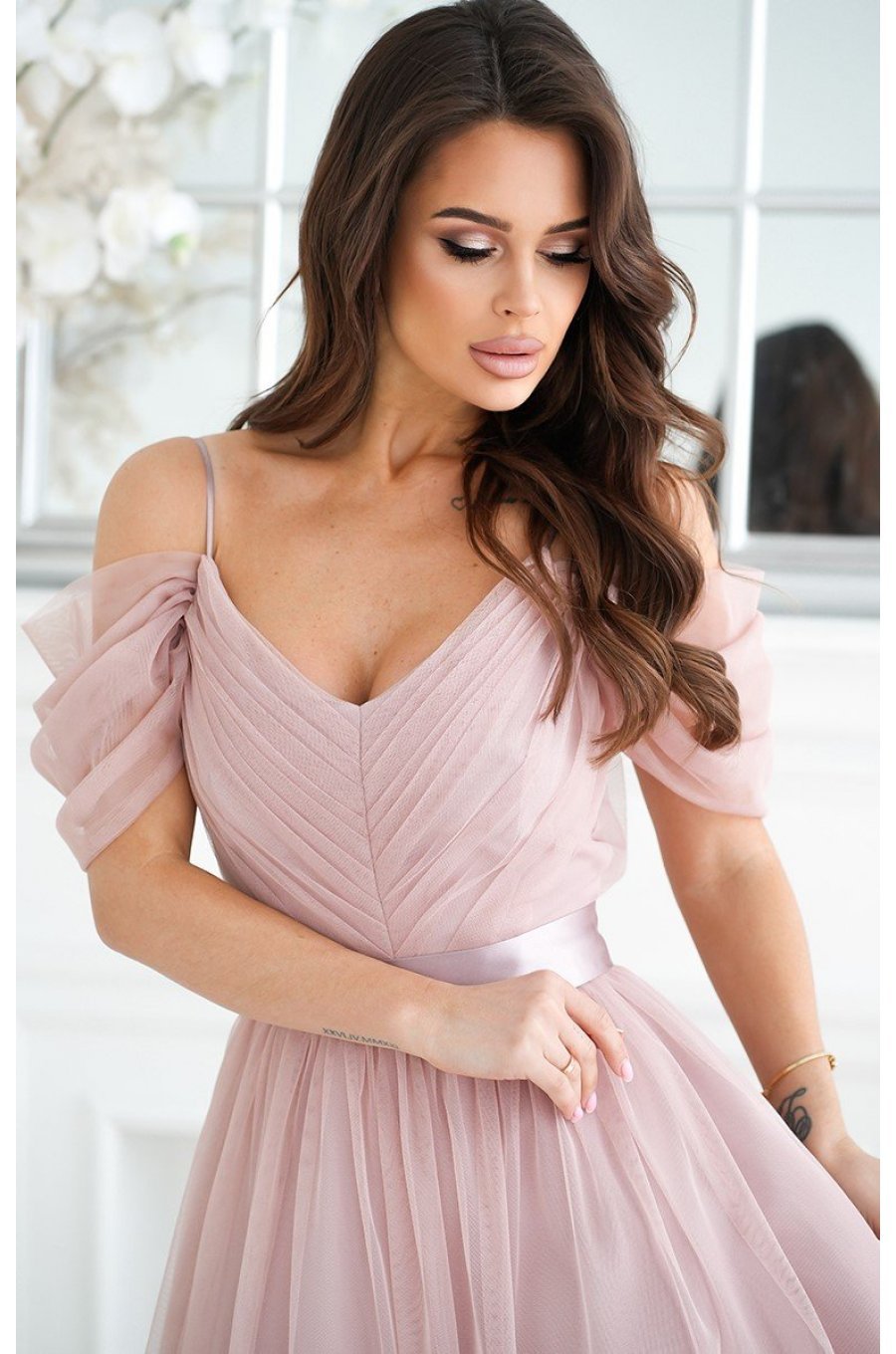 Rochie babydoll scurta roz prafuit din tulle cu umerii goi Cayenne 4 - jojofashion.ro
