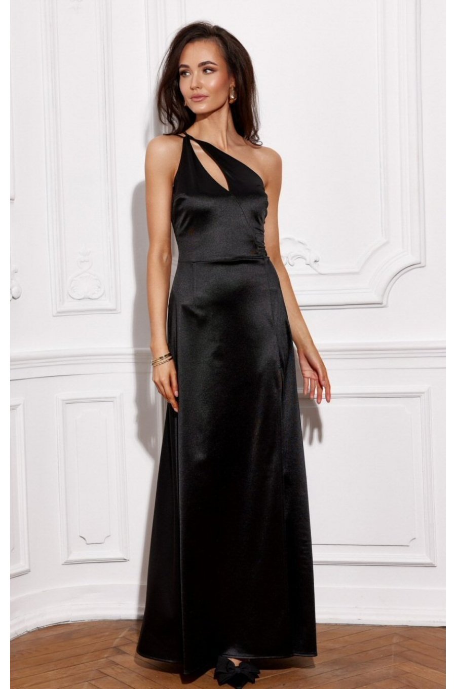 Rochie de ocazie lunga neagra din satin crapata pe picior MoanaR 1 - jojofashion.ro
