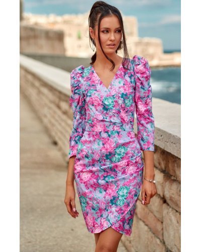Rochie de vara roz cu flori multicolore mulata Illona Rochii de vara, Rochie de vara roz cu flori multicolore mulata Illona - jojofashion.ro