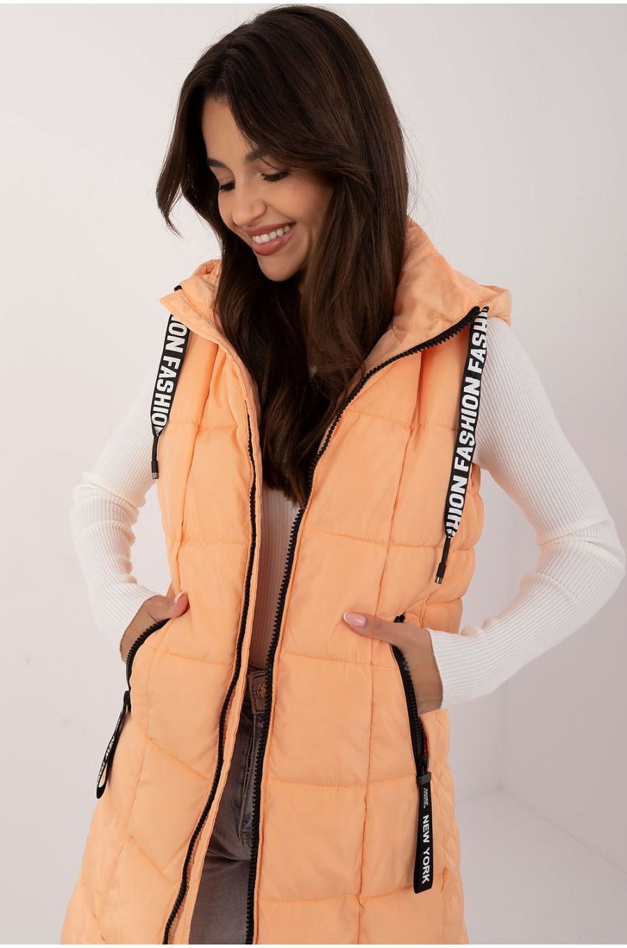 Vesta dama orange matlasata, midi, cu gluga, Shania1 Vesta dama orange matlasata, midi, cu gluga, Shania1 2 - jojofashion.ro