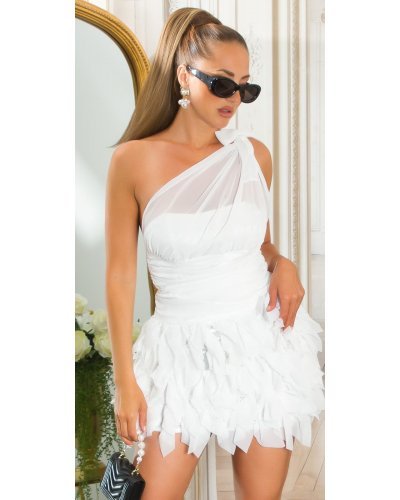 Rochie alba scurta cu pene din tulle cu umeri goi Bambolina - jojofashion.ro