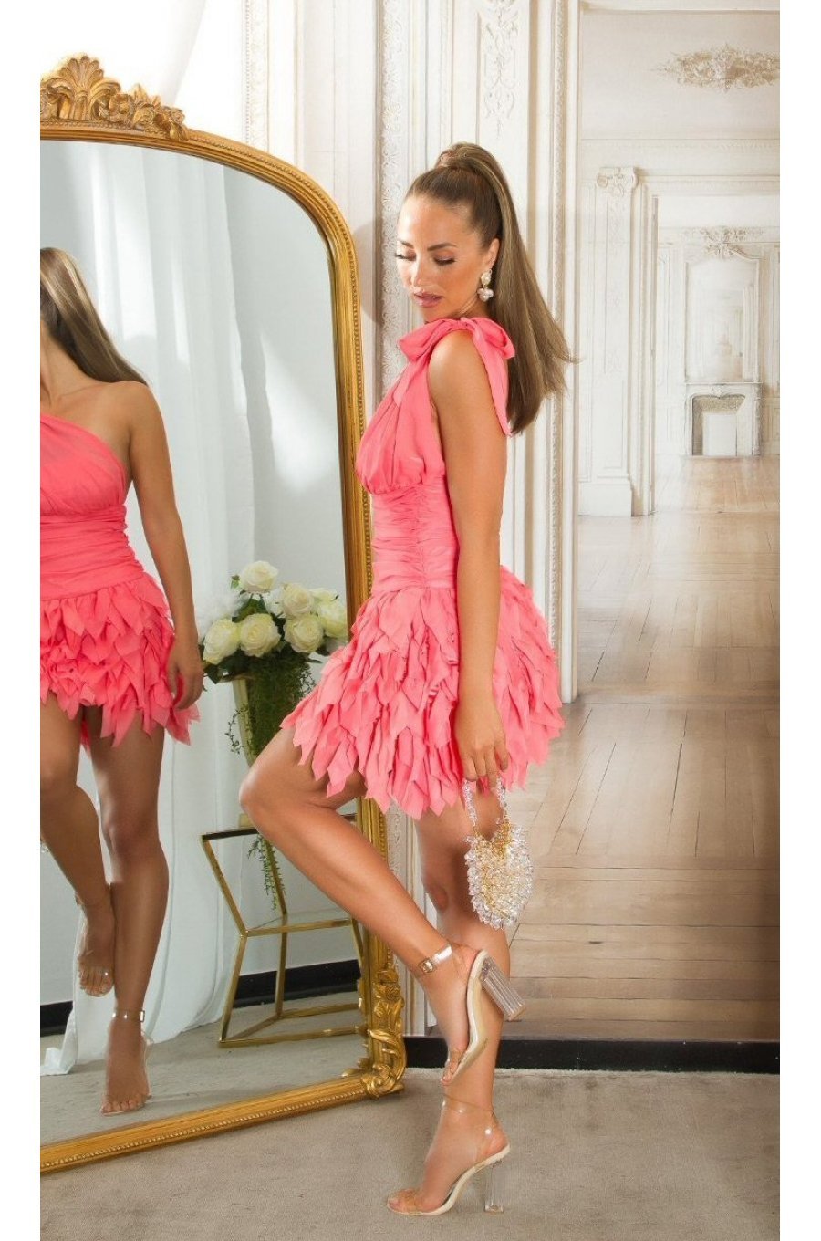 Rochie scurta corai cu pene din tulle cu umeri goi Bambolina Rochie scurta corai cu pene din tulle cu umeri goi Bambolina 4 - jojofashion.ro