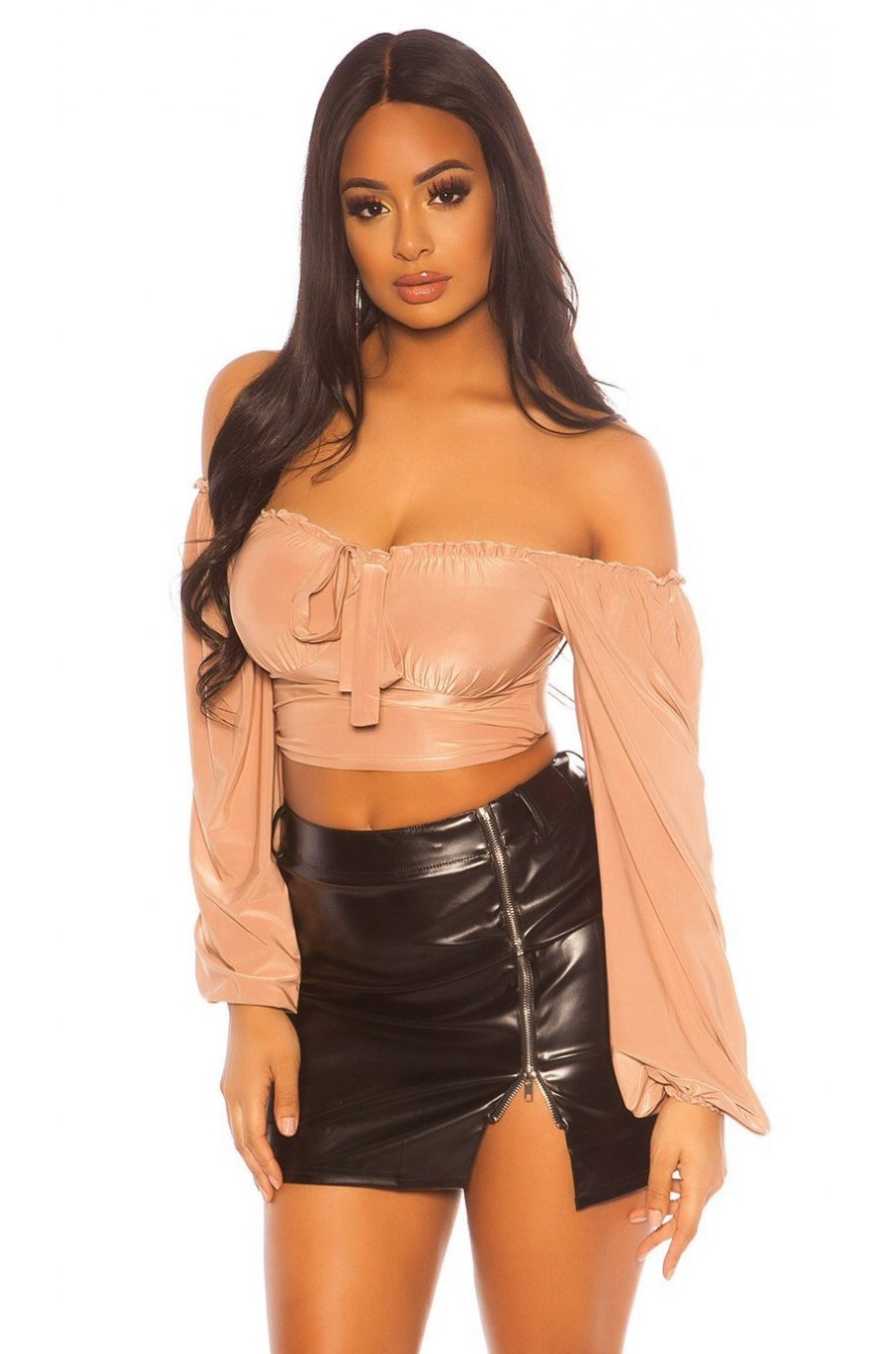 Crop top dama cappuccino cu umerii goi LatinaLook Crop top dama cappuccino cu umerii goi LatinaLook 1 - jojofashion.ro