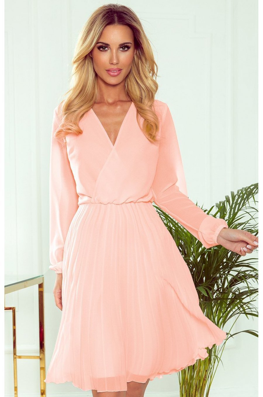 Rochie scurta din voal roz piersica plisata vaporoasa Lisa 1 - jojofashion.ro