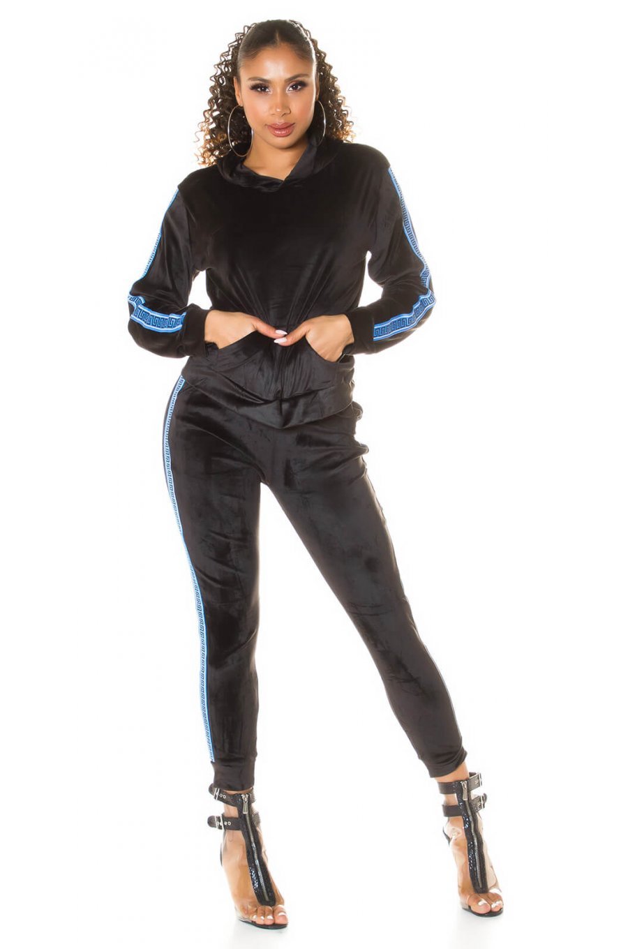 Trening dama casual, din catifea, negru cu dungi albastre Jade 1 - jojofashion.ro