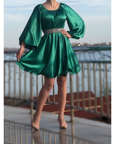 Rochie scurta din satin verde babydoll vaporoasa Merida Rochii satin, Rochie scurta din satin verde babydoll vaporoasa Merida - jojofashion.ro
