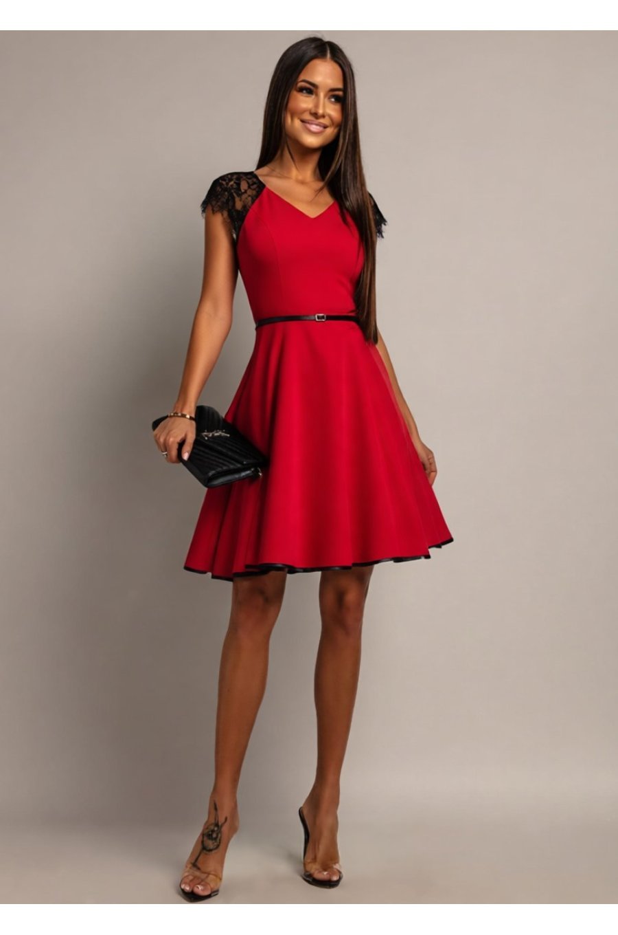 Rochie rosie scurta in clos cu maneca scurta din dantela neagra si curea Sadira 1 - jojofashion.ro
