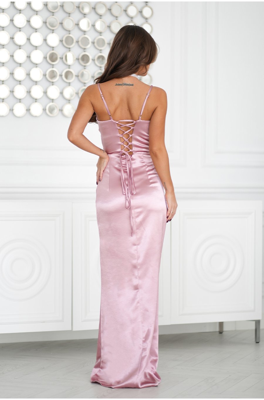 Rochie eleganta lunga din satin roz pudra mulata Maya 2 - jojofashion.ro