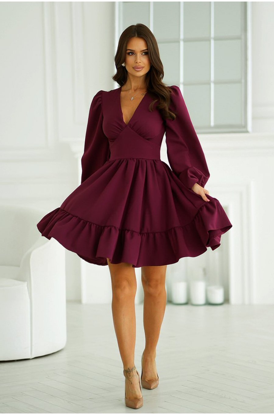 Rochie babydoll scurta burgundy cu volane suprapuse si maneca lunga Rouelle 1 - jojofashion.ro