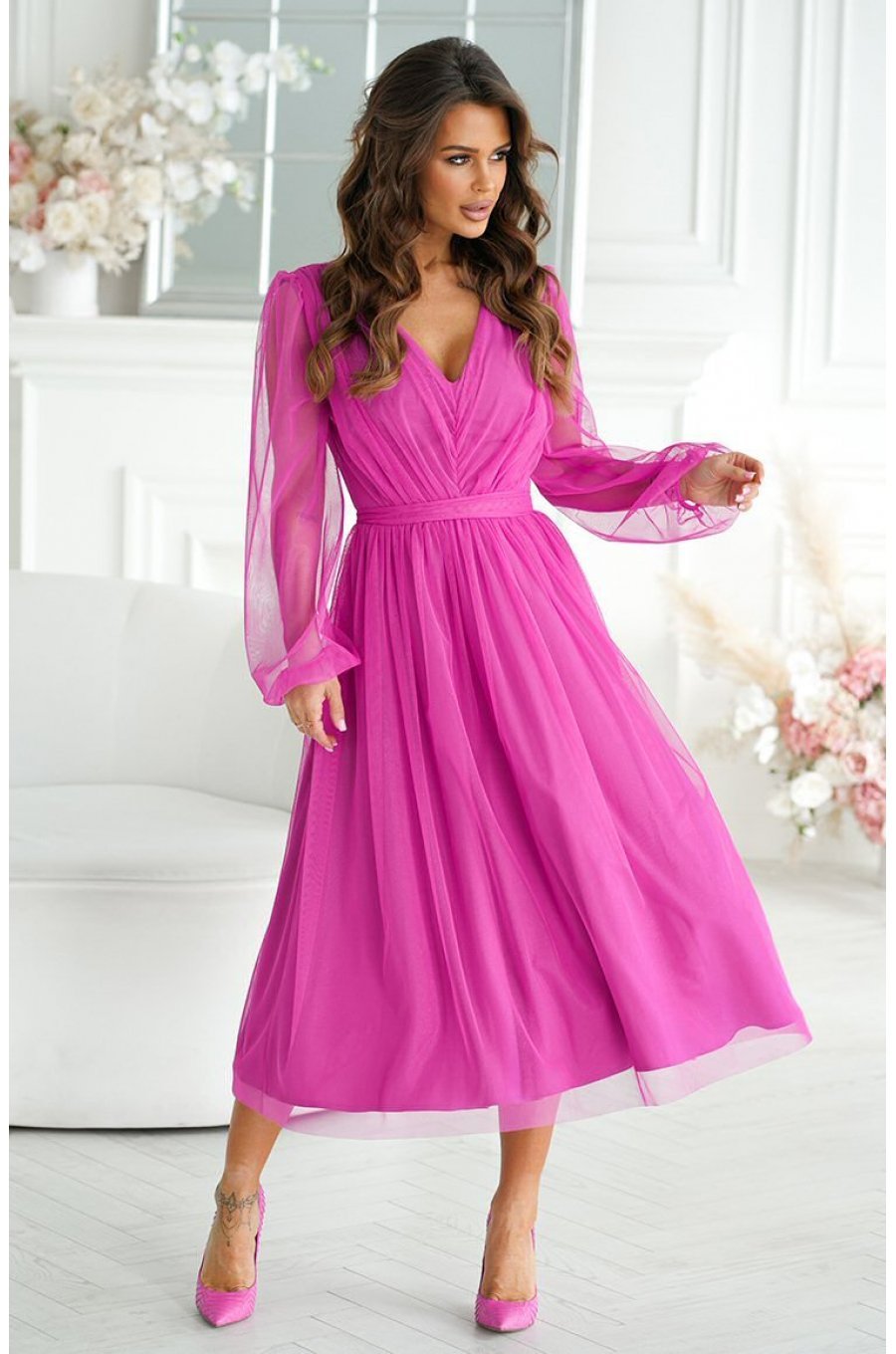 Rochie midi din tul cu glitter bishop evazata cu maneca lunga Petra Rochie midi din tul cu glitter bishop evazata cu maneca lunga Petra 1 - jojofashion.ro