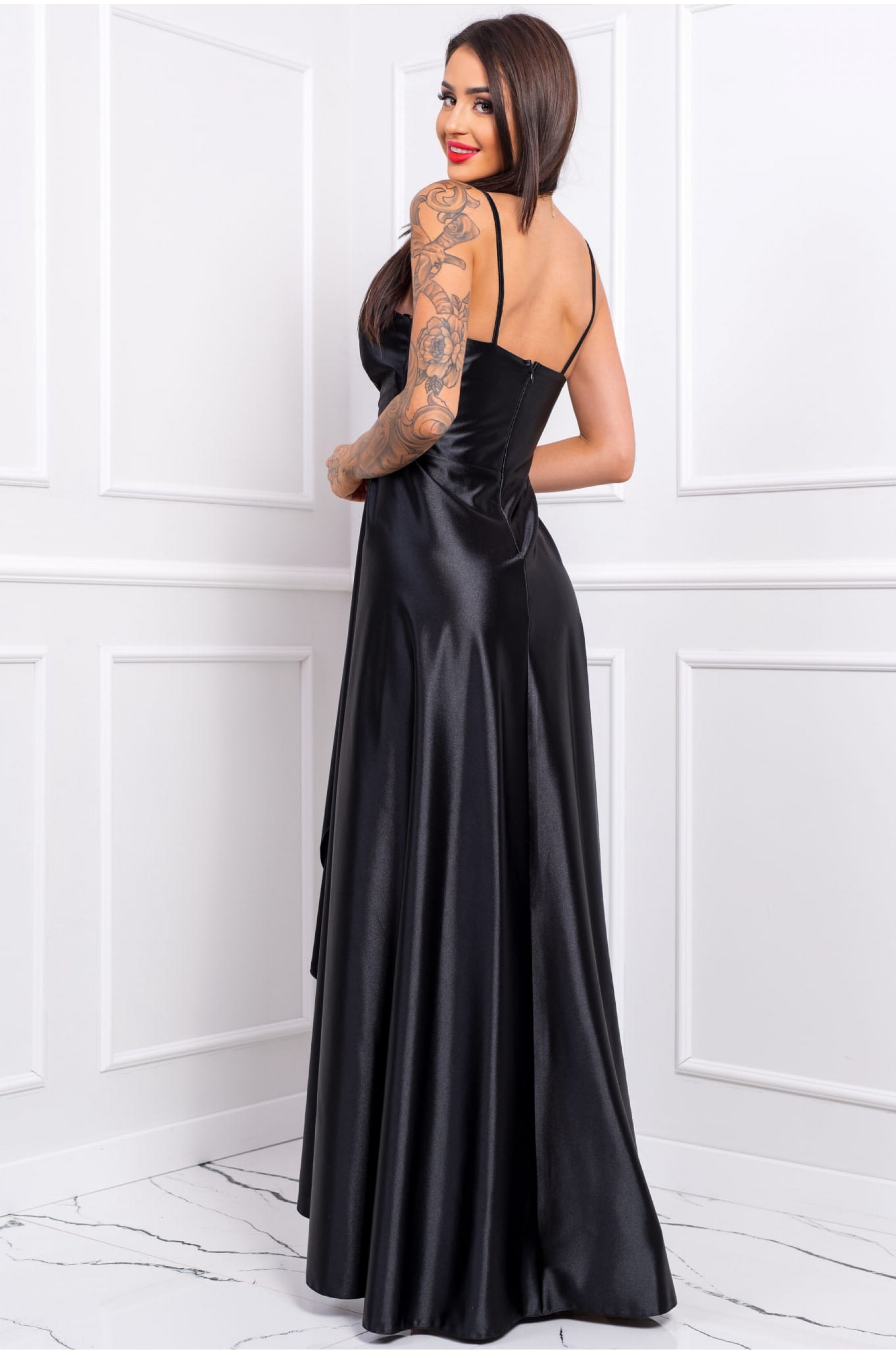 Rochie Eleganta Lunga Din Satin Neagra Petrecuta LiviaB rochie-eleganta-lunga-din-satin-neagra-petrecuta-liviab