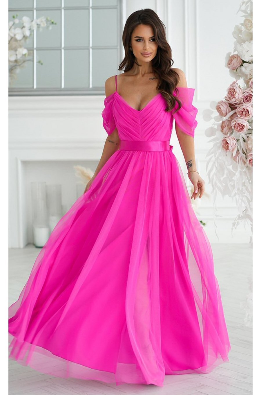 Rochie eleganta lunga din tulle roz fucsia vaporoasa cu umerii goi FloraY 1 - jojofashion.ro
