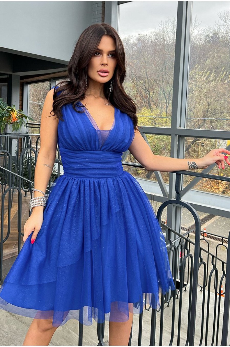 Rochie baby doll scurta albastra din brocard cu tul stratificat vaporoasa Shinna 4 - jojofashion.ro