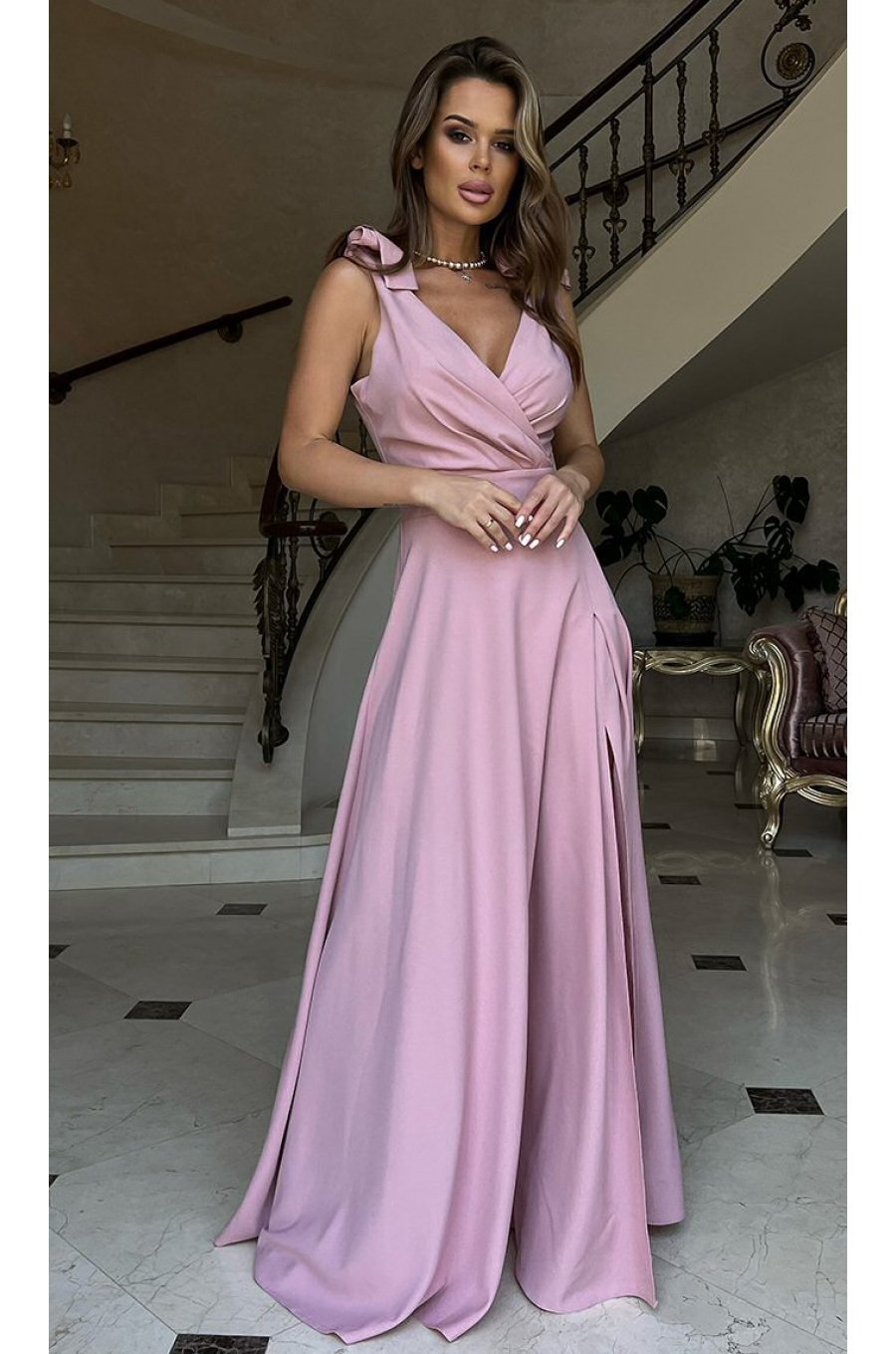Rochie de ocazie eleganta lunga din vascoza roz prafuit petrecuta Andra 4 - jojofashion.ro