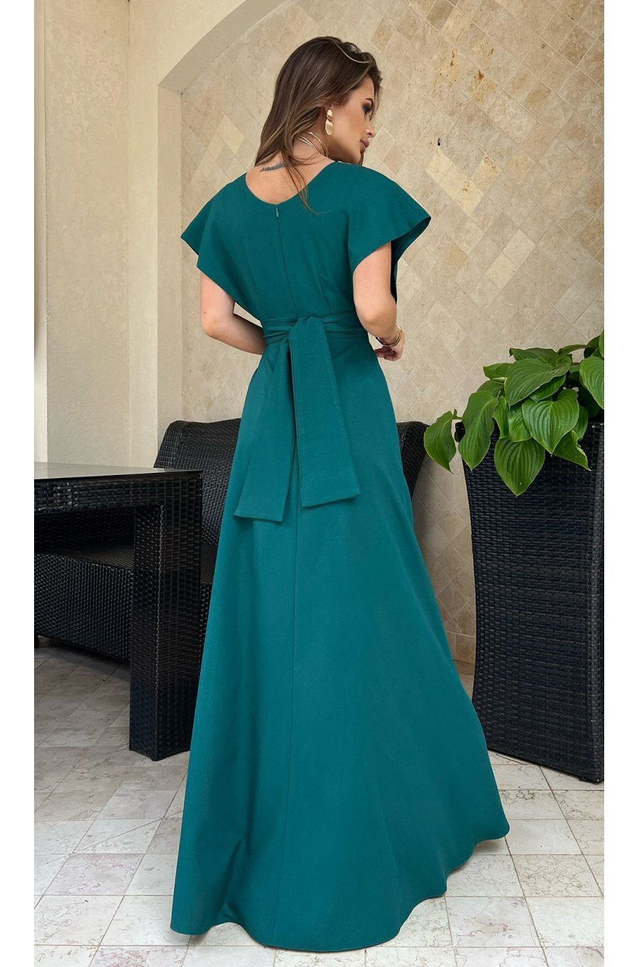Rochie eleganta lunga, din vascoza verde, cu decolteu in V, Elizabeth 2 - jojofashion.ro