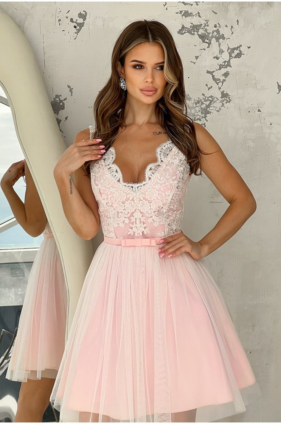 Rochie scurta roz pastel din tul si broderie Ecaterina 1 - jojofashion.ro