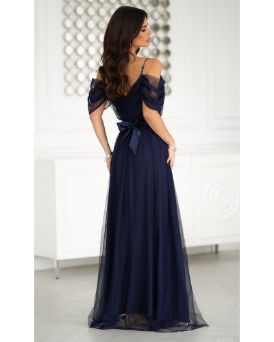 Rochie de ocazie lunga din tulle bleumarin navy vaporoasa cu umerii goi FloraY Rochii lungi, Rochie de ocazie lunga din tulle bleumarin navy vaporoasa cu umerii goi FloraY - jojofashion.ro