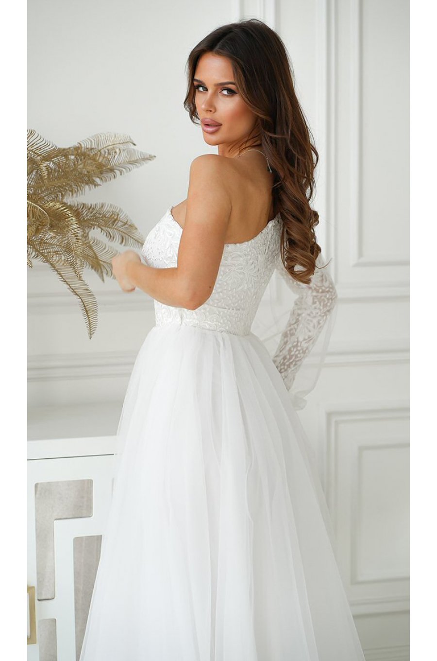 Rochie eleganta de bal, lunga, din tulle si dantela alba, cu un umar gol si maneca lunga, Azelle 3 - jojofashion.ro