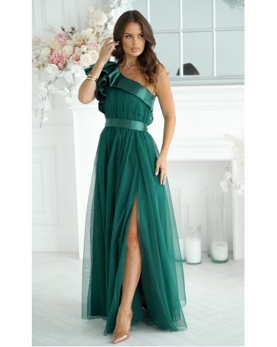 Rochie eleganta lunga din tulle verde smarald cu un umar gol si volan din satin Irresistible Rochii lungi, Rochie eleganta lunga din tulle verde smarald cu un umar gol si volan din satin Irresistible - jojofashion.ro