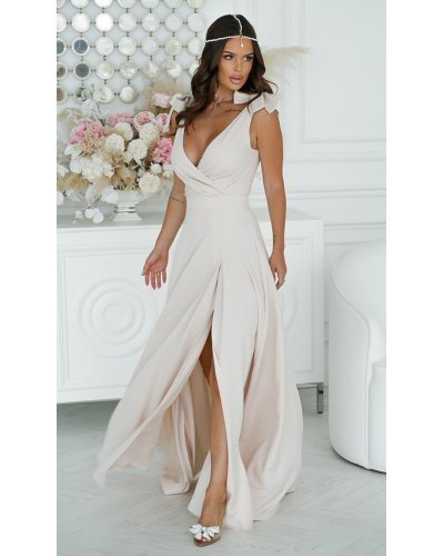 Rochie lunga bej din vascoza Andra Rochii lungi, Rochie lunga bej din vascoza Andra - jojofashion.ro