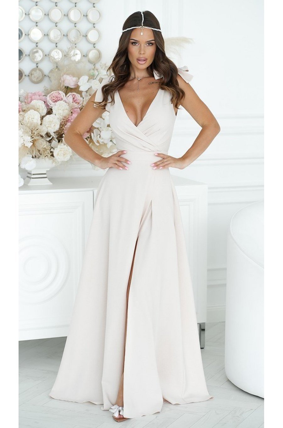 Rochie lunga bej din vascoza Andra Rochie lunga bej din vascoza Andra 5 - jojofashion.ro