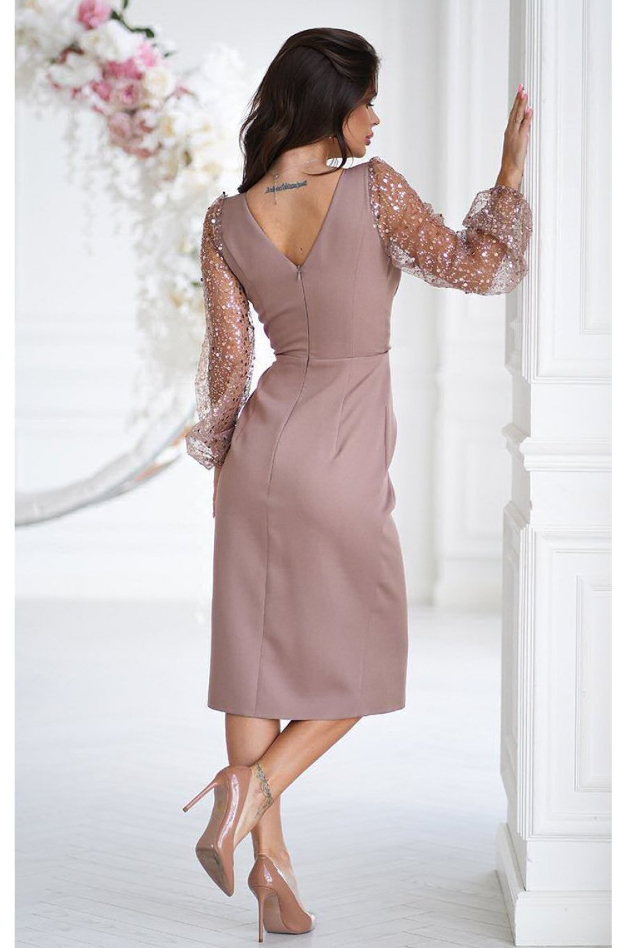 Rochie midi eleganta cappuccino cu paiete si maneca lunga Lavish Rochie midi eleganta cappuccino cu paiete si maneca lunga Lavish 2 - jojofashion.ro