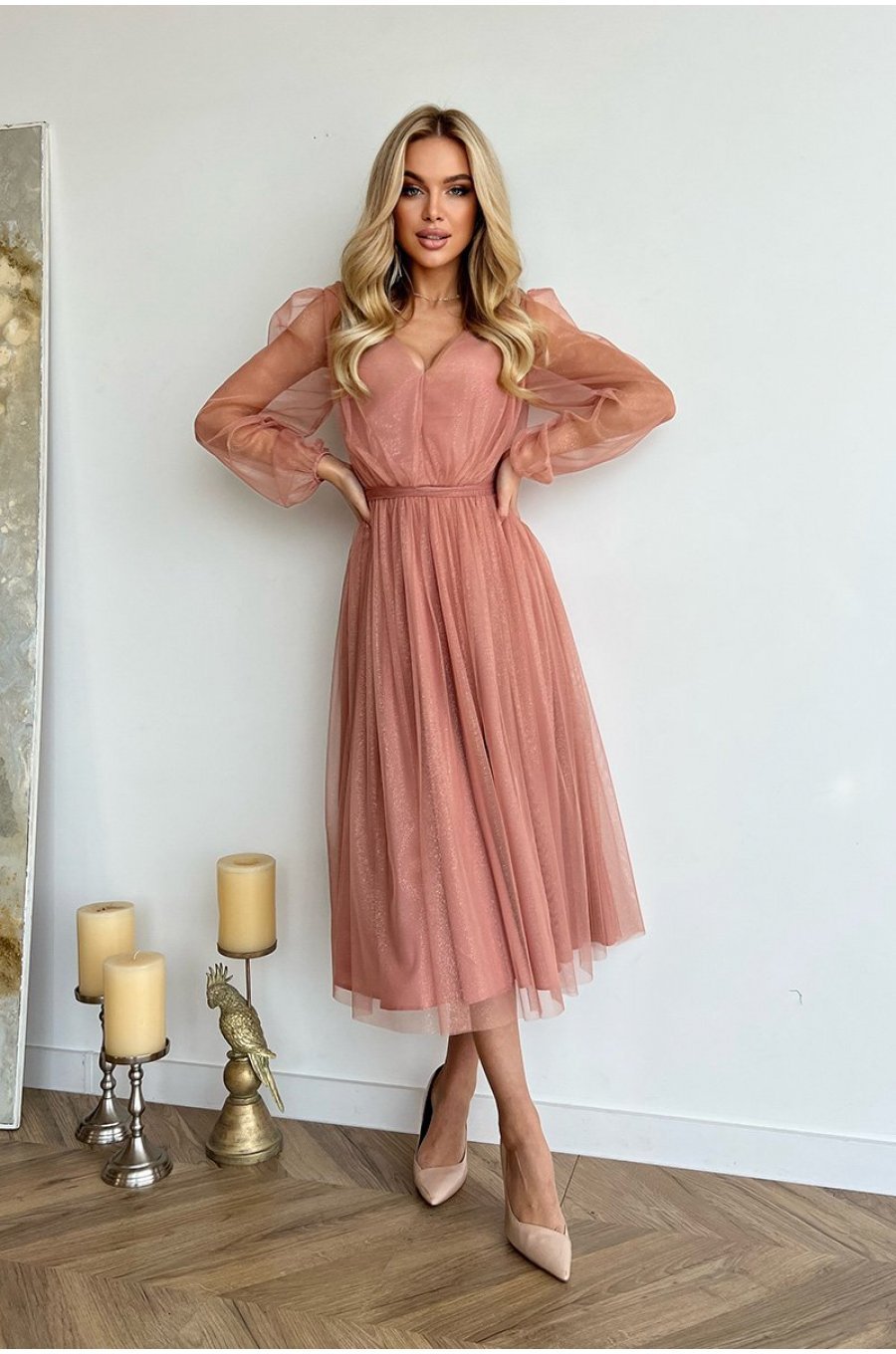 Rochie eleganta midi, din tul cu glitter, roz nude, evazata, cu maneca lunga, Petra 6 - jojofashion.ro