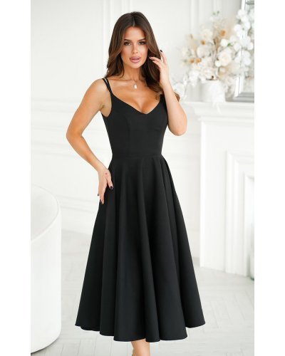 Rochie midi eleganta neagra din vascoza cu umerii goi in clos Fabiola Rochii midi, Rochie midi eleganta neagra din vascoza cu umerii goi in clos Fabiola - jojofashion.ro