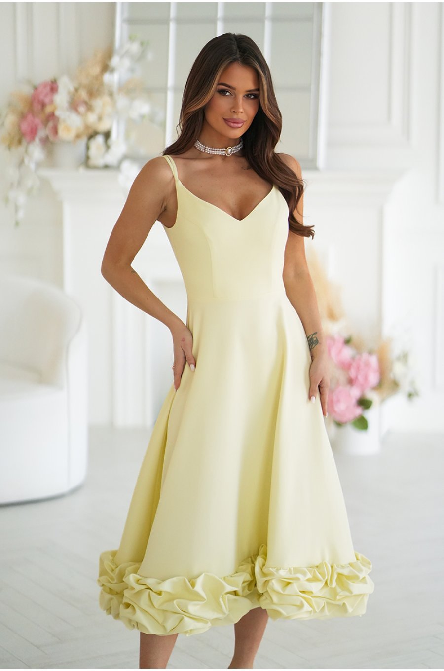 Rochie galbena eleganta midi cu volan tridimensional Jasmina 1 - jojofashion.ro