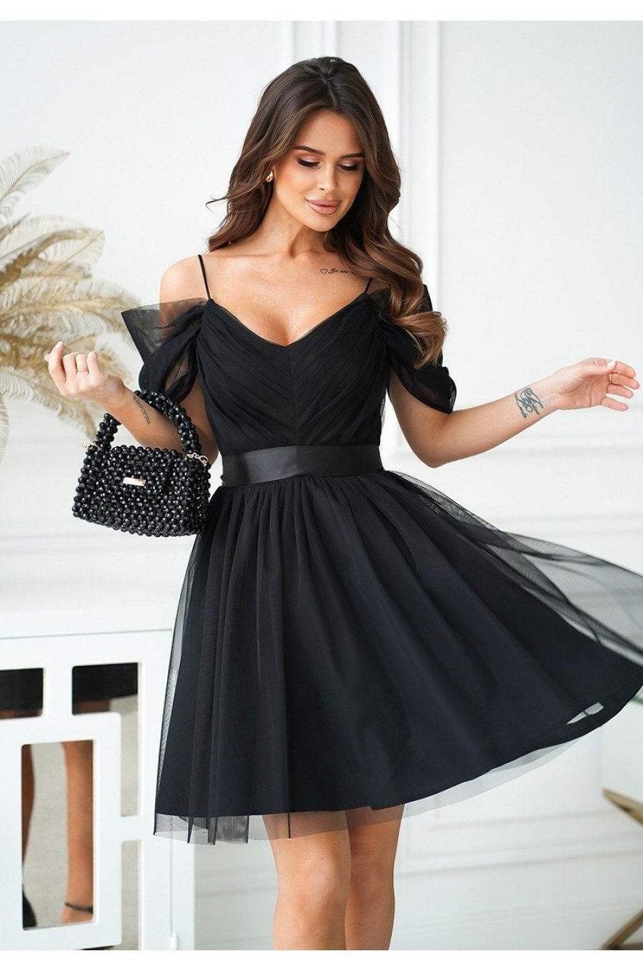 Rochie babydoll neagra scurta din tulle cu umeri goi Cayenne 1 - jojofashion.ro