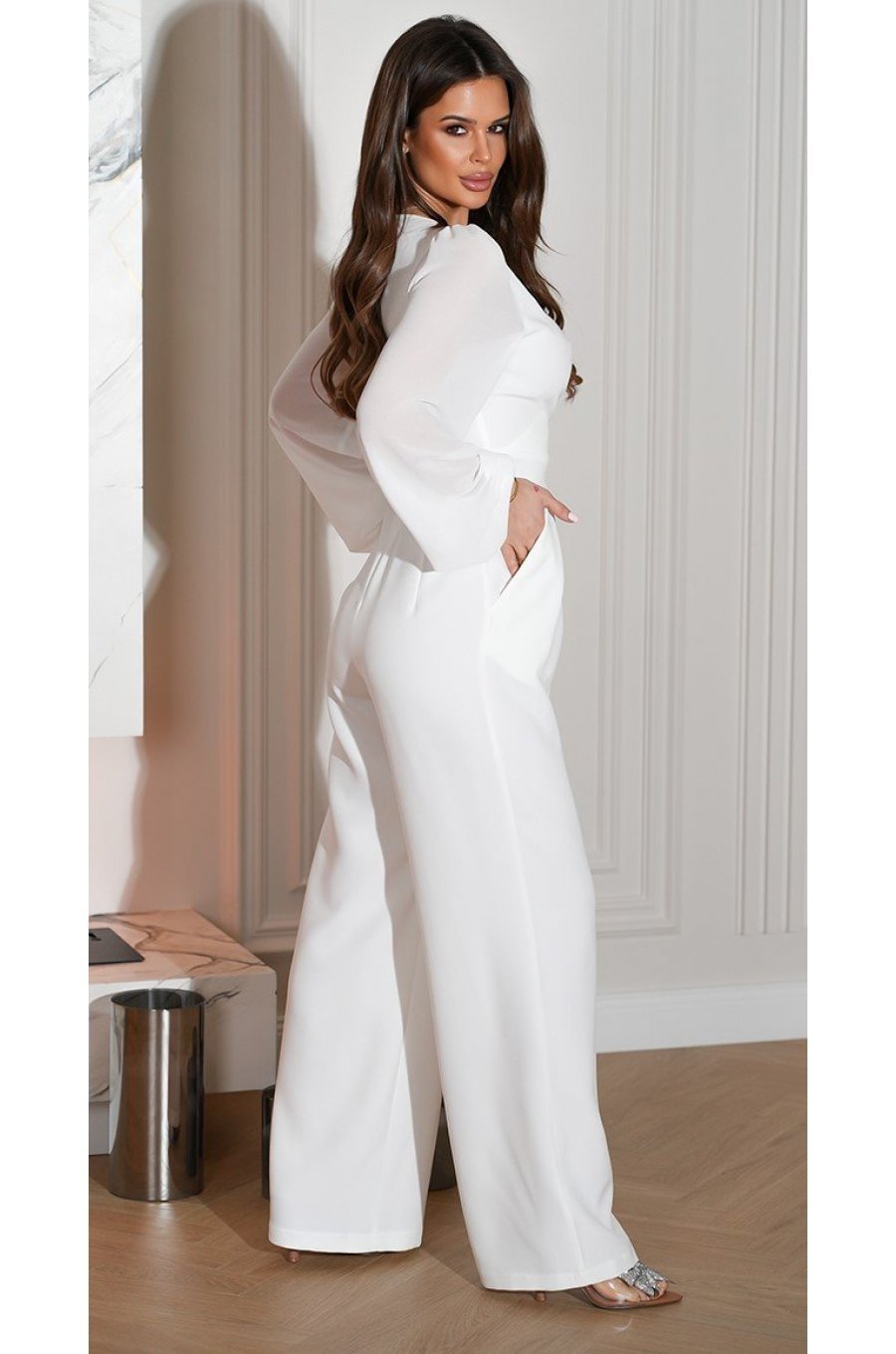 Salopeta eleganta evazata, alba, din vascoza, cu maneca lunga, FeliceB 2 - jojofashion.ro