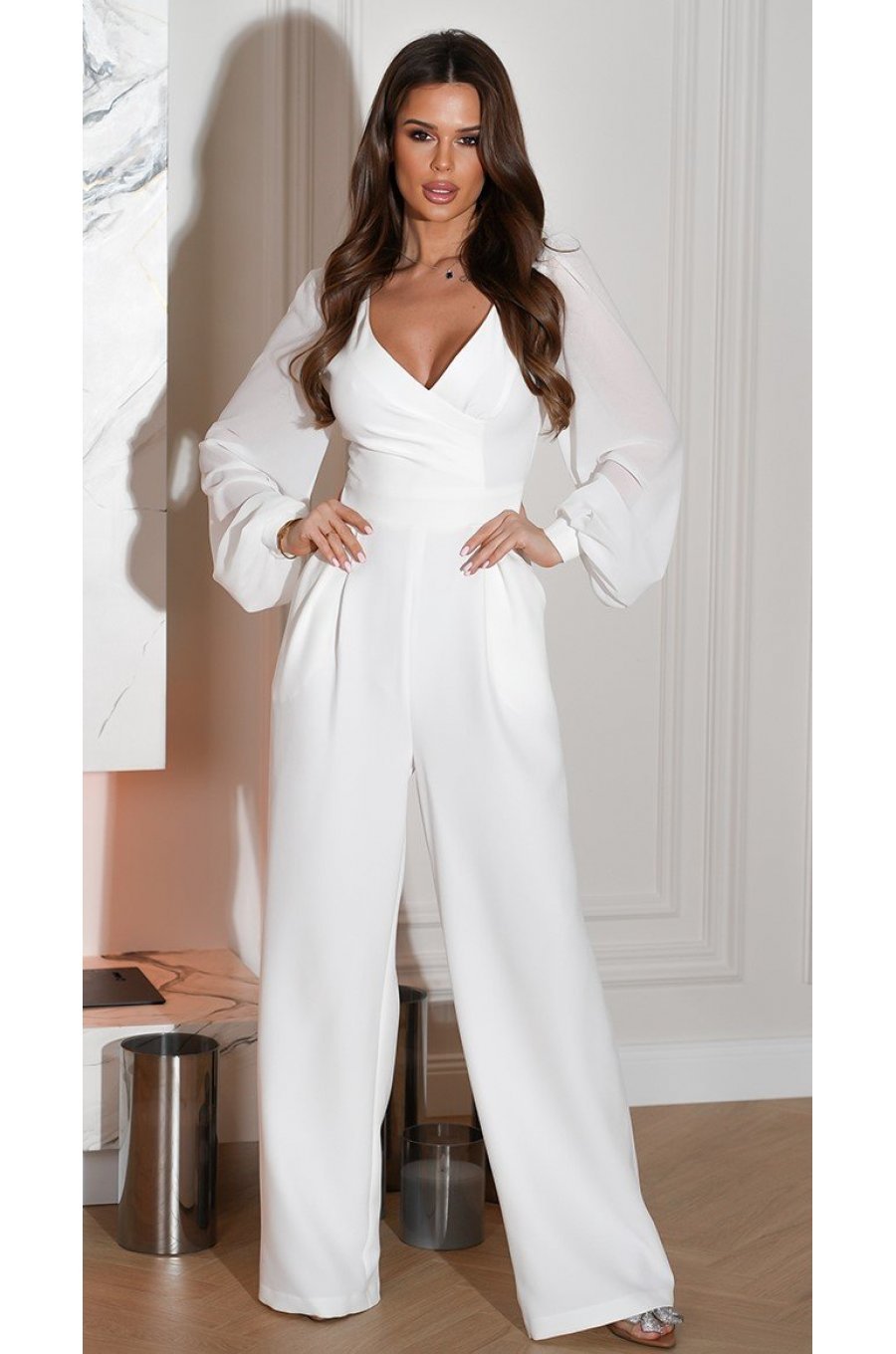 Salopeta eleganta evazata, alba, din vascoza, cu maneca lunga, FeliceB 3 - jojofashion.ro