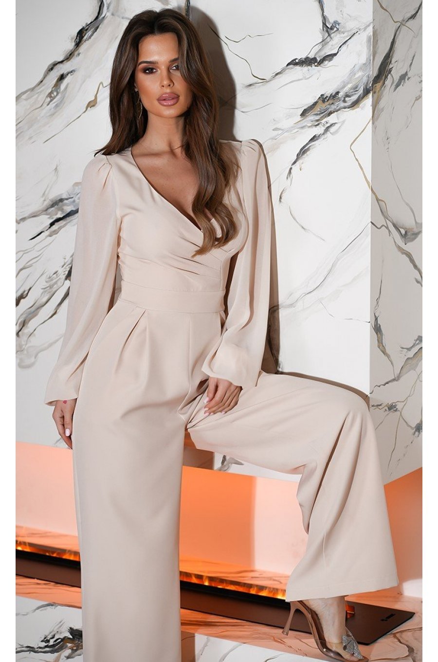 Salopeta eleganta evazata, bej, din vascoza, cu maneca lunga, FeliceB 4 - jojofashion.ro