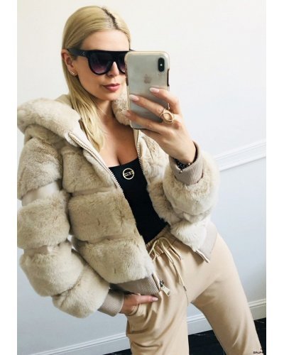 Geaca dama de iarna scurta, blana eco bej, cu gluga, Falima Geci dama, Geaca dama de iarna scurta, blana eco bej, cu gluga, Falima - jojofashion.ro