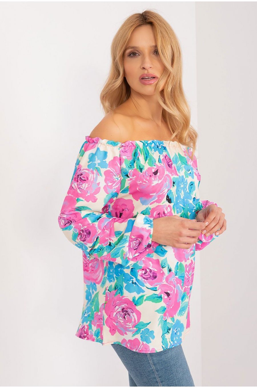 Bluza dama casual lejera bleu cu flori Castalia Bluza dama casual lejera bleu cu flori Castalia 3 - jojofashion.ro