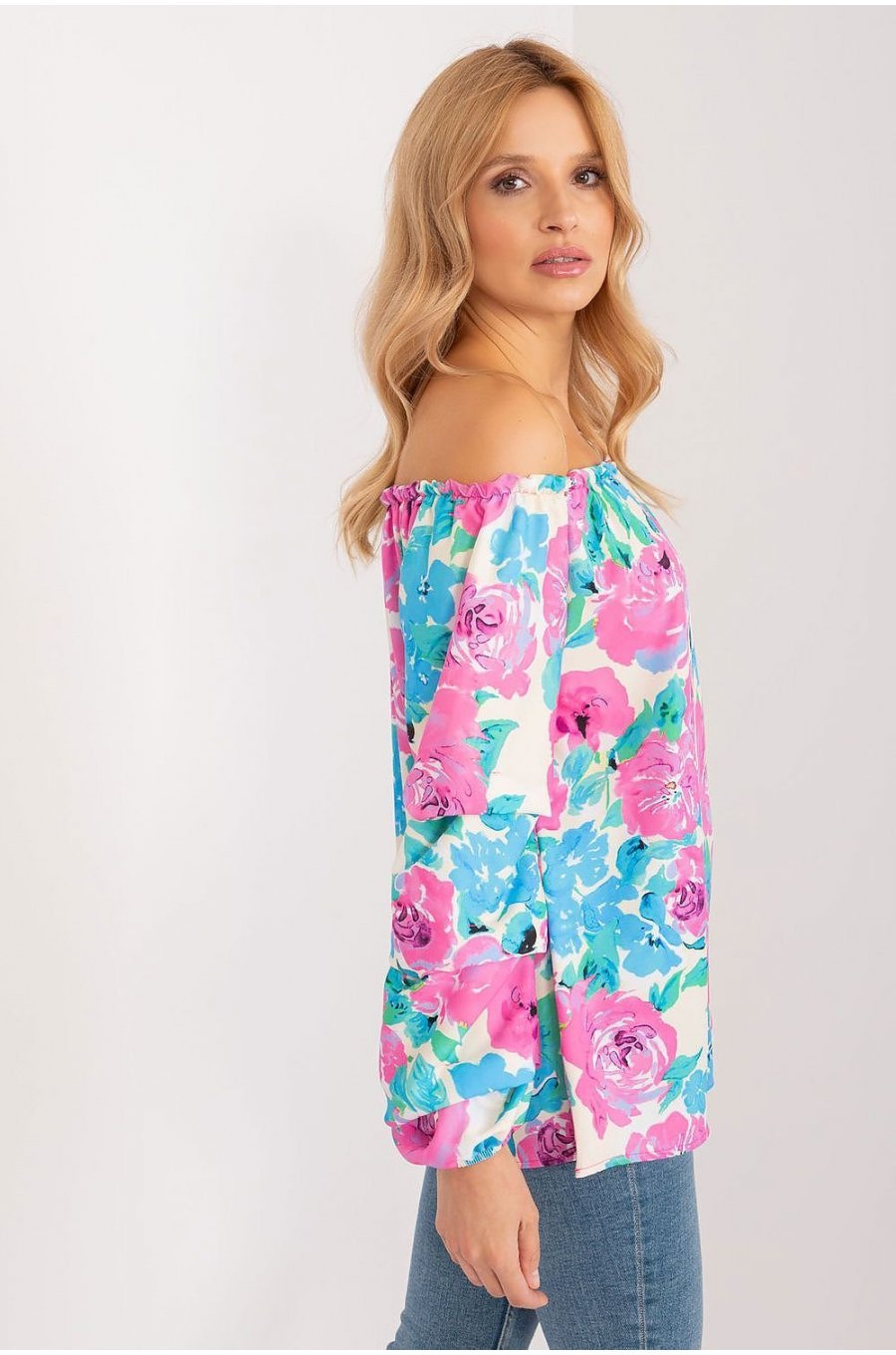 Bluza dama casual lejera bleu cu flori Castalia Bluza dama casual lejera bleu cu flori Castalia 2 - jojofashion.ro