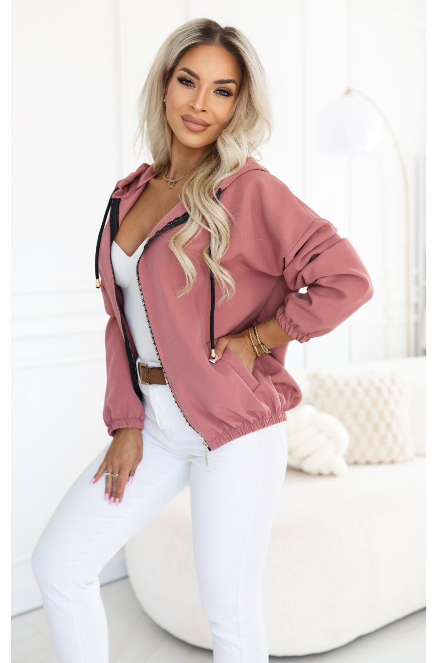 Hanorac dama roz prafuit cu gluga si buzunare Maja 4 - jojofashion.ro