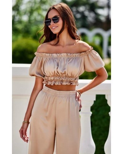 Bluze dama, Bluza crop de dama, bej, din satin, incretita, MarbellaR - jojofashion.ro