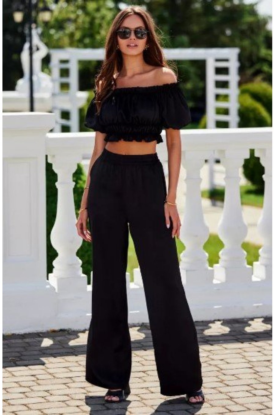 Bluza crop de dama, neagra, din satin, incretita, MarbellaR Bluza crop de dama, neagra, din satin, incretita, MarbellaR 2 - jojofashion.ro