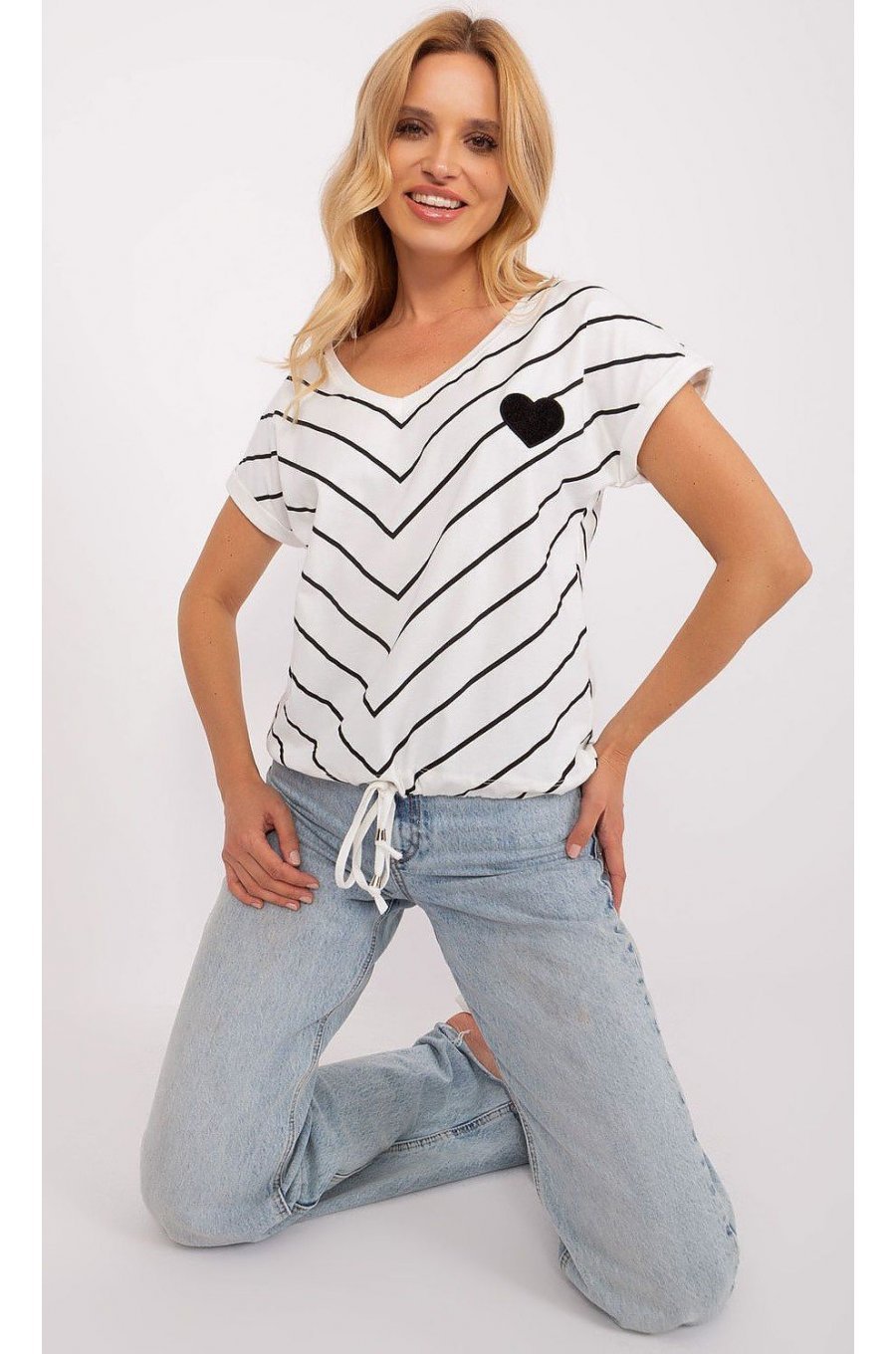 Bluza dama casual, din bumbac, alba cu dungi negre, cu maneca scurta, Merve Bluza dama casual, din bumbac, alba cu dungi negre, cu maneca scurta, Merve 2 - jojofashion.ro