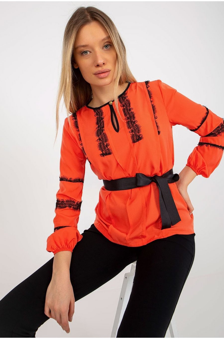 Bluza dama eleganta, orange, cu dantela neagra si maneca lunga, Mirage Bluza dama eleganta, orange, cu dantela neagra si maneca lunga, Mirage 3 - jojofashion.ro