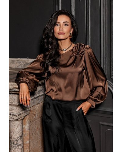 Bluza dama maro din satin cu floare si maneca lunga EvelynR Bluze dama, Bluza dama maro din satin cu floare si maneca lunga EvelynR - jojofashion.ro