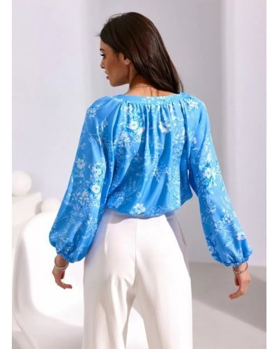 Bluza dama tip tunica, baby blue cu flori, vaporoasa, cu maneca lunga, ClaraR Bluze dama, Bluza dama tip tunica, baby blue cu flori, vaporoasa, cu maneca lunga, ClaraR - jojofashion.ro