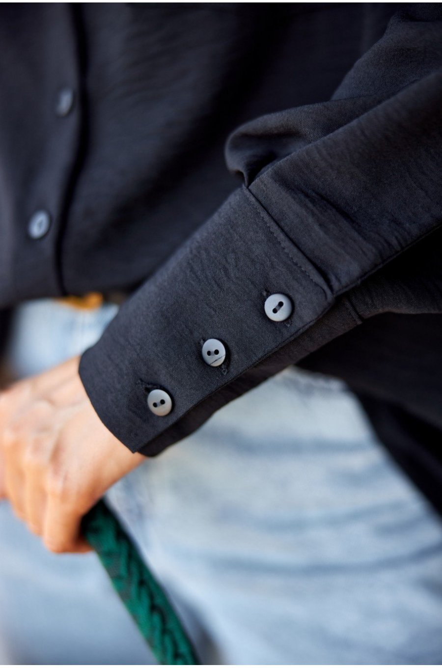 Camasa dama oversize, neagra, cu maneca lunga si nasturi, Ayline 4 - jojofashion.ro